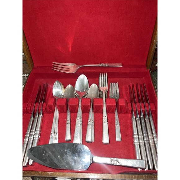 Vtg 1946 Oneida Community Morning Star Silver Plate Flatware Set 50 Pieces - Picture 8 of 16